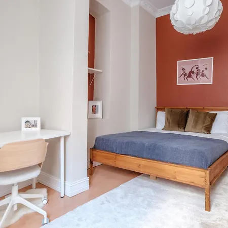 Urban Balcony - Close To Taksim