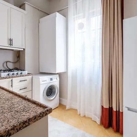 Urban Balcony - Close To Taksim * Isztambul