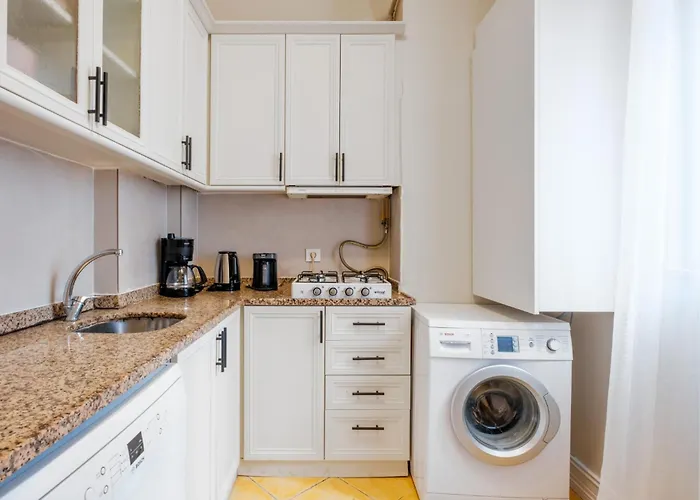 Urban Balcony - Close To Taksim